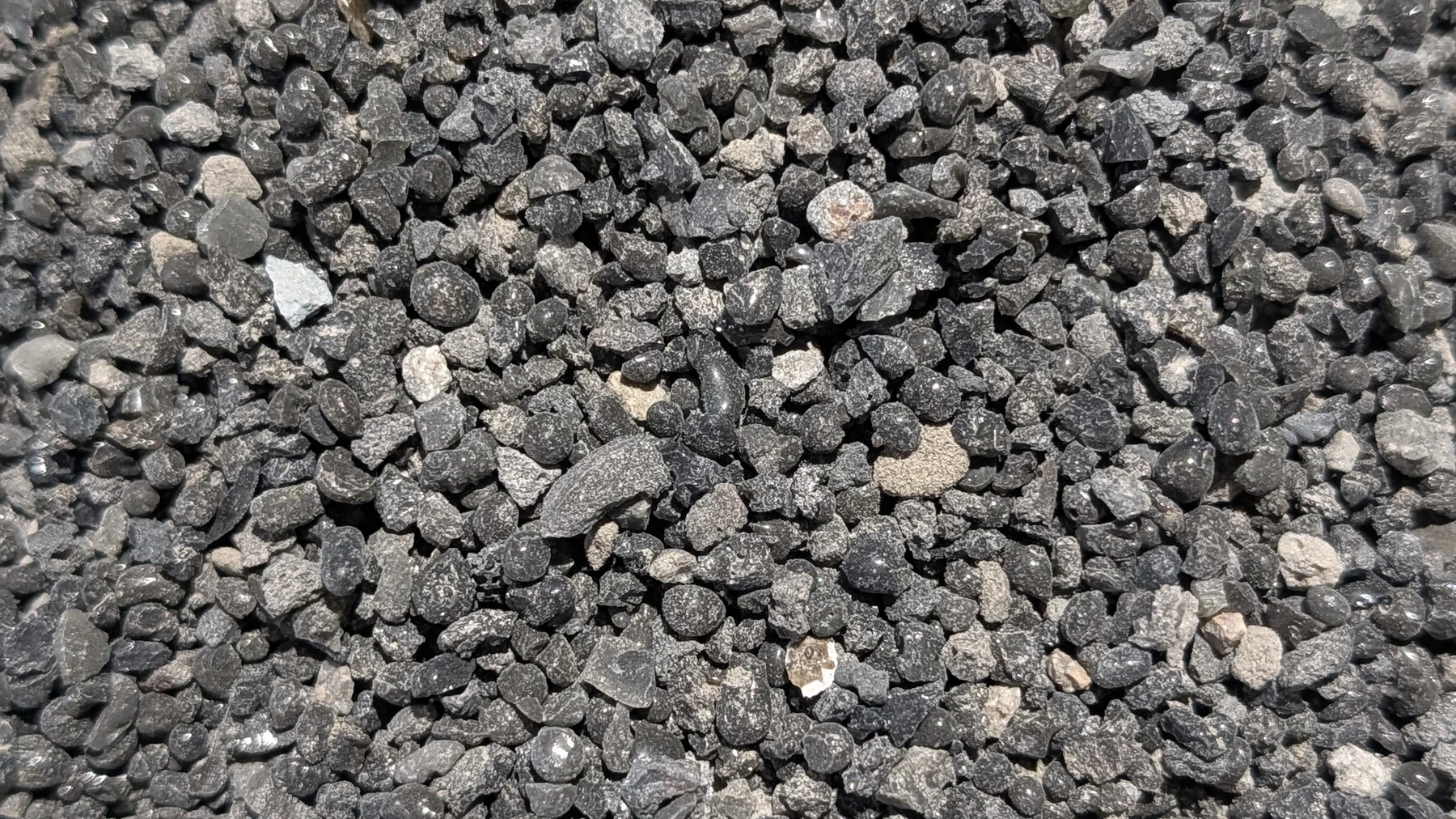Mineral Grit — detail of the supplied sample.